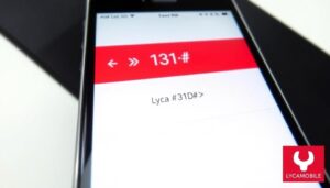 Telefon komórkowy z wyświetlonym kodem USSD do sprawdzania stanu konta Lycamobile